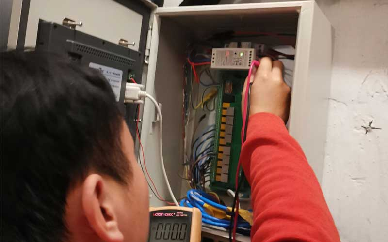 現(xiàn)場(chǎng)調(diào)試